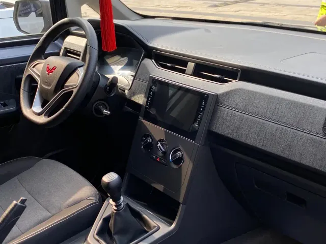 Wuling Zhengcheng — Фото автомобиля 5
