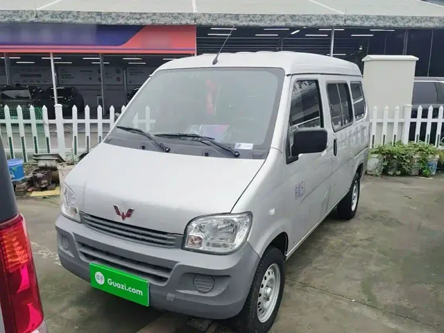 Фотография автомобиля — Wuling Zhiguang