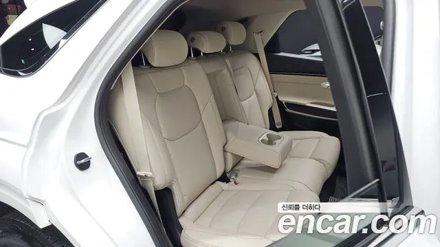 Genesis GV70 2.5T Бензин 2WD — Фото автомобиля 24