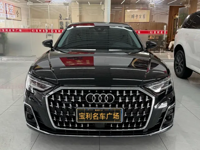 Audi A8 — Фото автомобиля 2