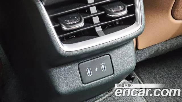 Hyundai Grandeur GN7 — Фото автомобиля 30