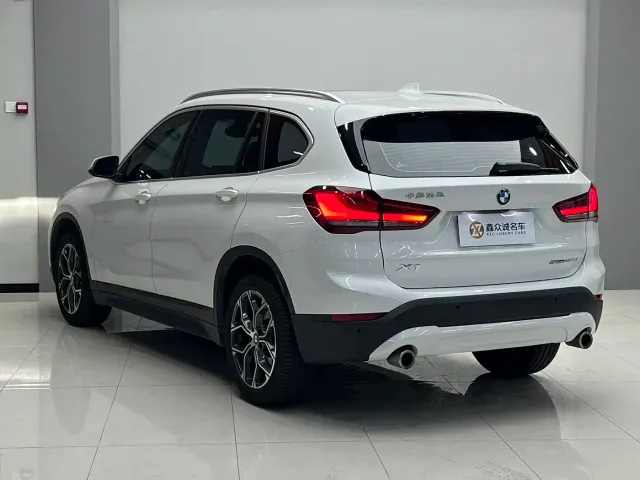 BMW X1 — Фото автомобиля 18