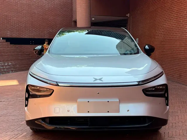 Xpeng G7 — Фото автомобиля 2