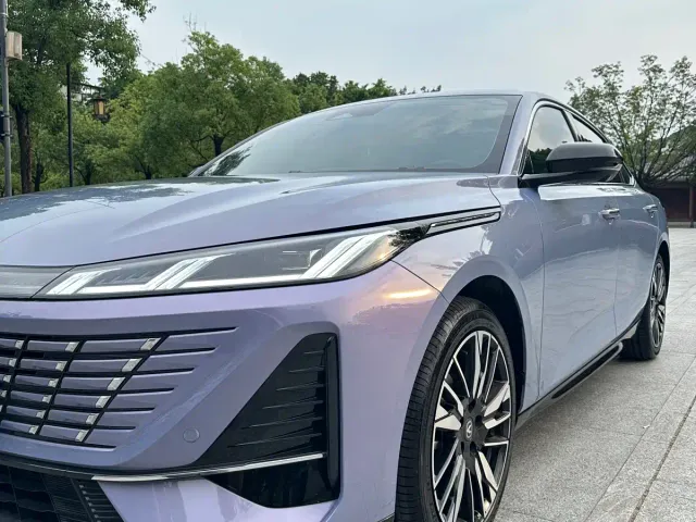 Changan Eado — Фото автомобиля 7