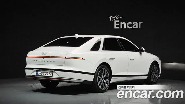 Hyundai Grandeur GN7 — Фото автомобиля 2