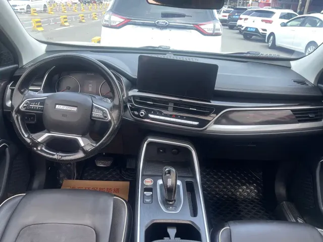 Haval H6 — Фото автомобиля 12