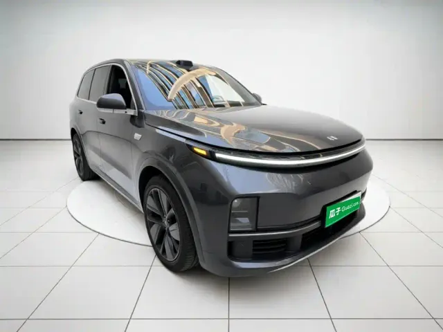 Li Auto L9 — Фото автомобиля 3