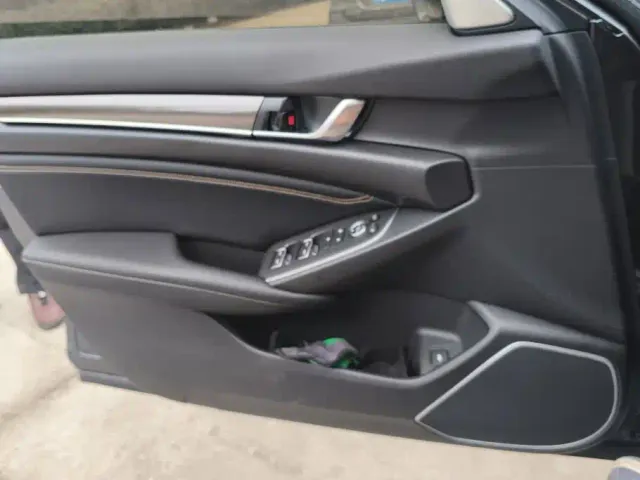 Honda Accord — Фото автомобиля 7