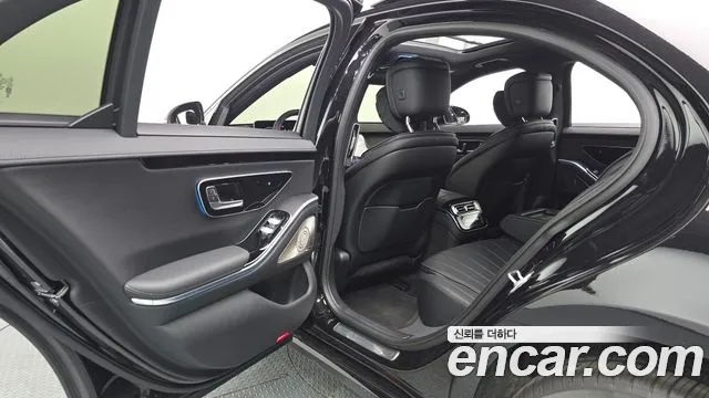 Mercedes-Benz S-Class W223 — Фото автомобиля 16