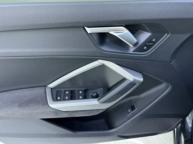 Audi Q3 — Фото автомобиля 4