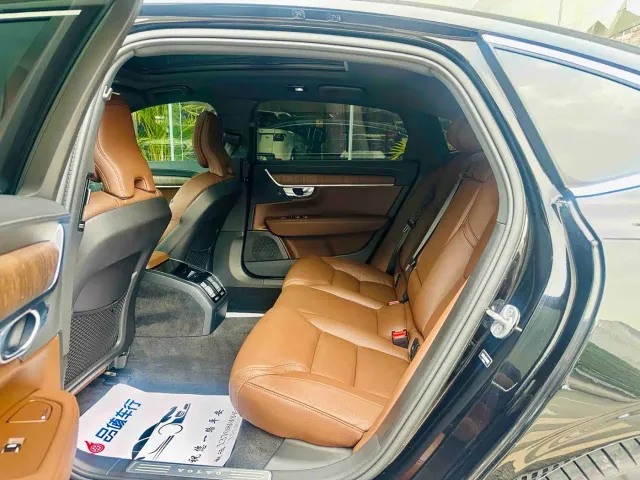 Volvo S90 — Фото автомобиля 7