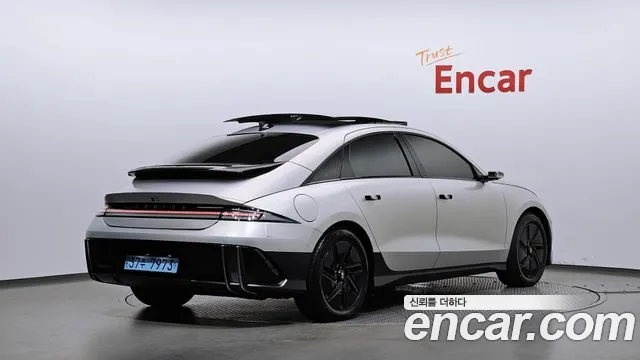 Hyundai Ioniq 6 — Фото автомобиля 2