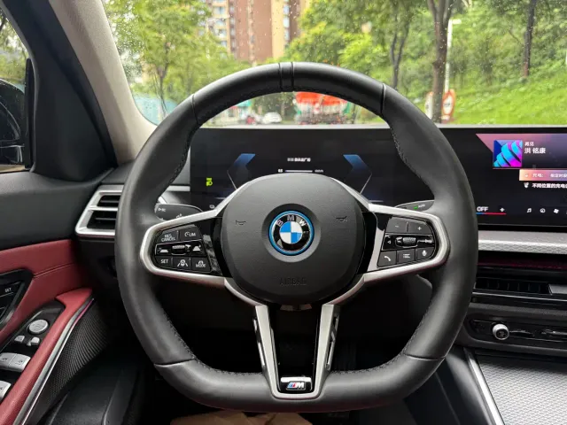 BMW i3 — Фото автомобиля 15