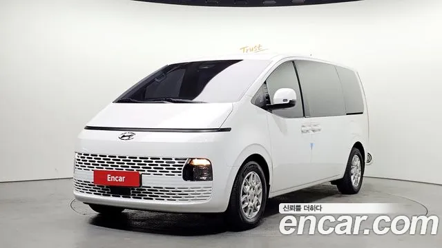 Фотография автомобиля — Hyundai Staria