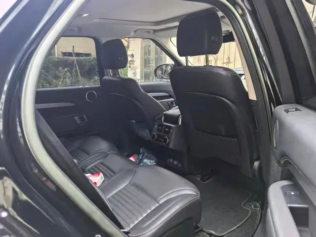 Land Rover Discovery — Фото автомобиля 7