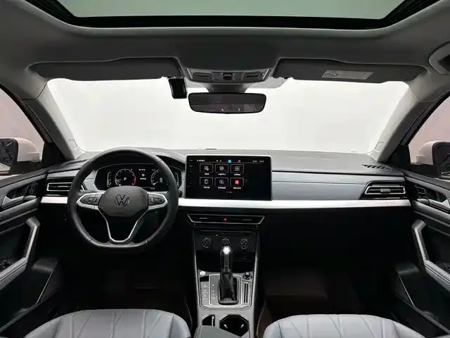 Volkswagen Lavida — Фото автомобиля 4