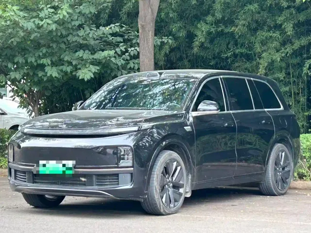 Фотография автомобиля — Li Auto L9