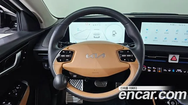 Kia EV6 — Фото автомобиля 12