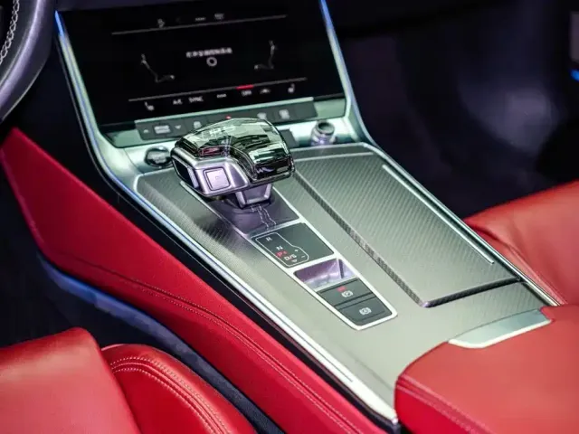 Audi A7L — Фото автомобиля 12