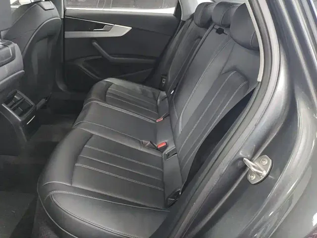 Audi A4L — Фото автомобиля 16