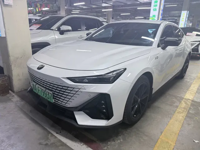 Фотография автомобиля — Changan UNI-V
