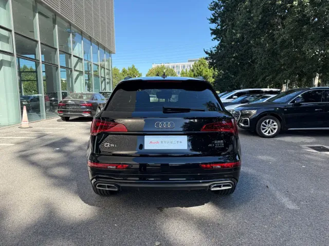 Audi Q5L — Фото автомобиля 18