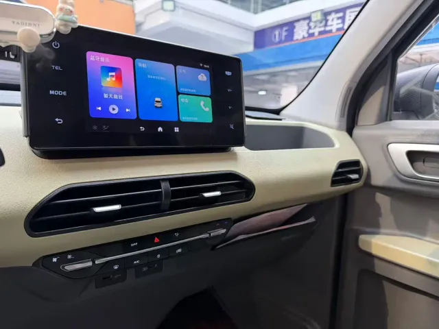 Geely Panda — Фото автомобиля 6