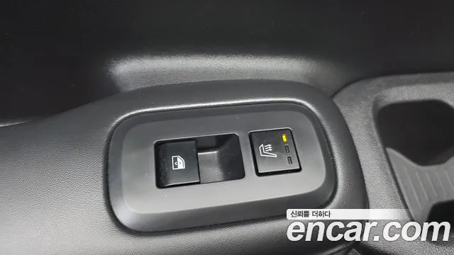 Hyundai Santafe Santa Fe (MX5) Бензин 2.5T 4WD — Фото автомобиля 17