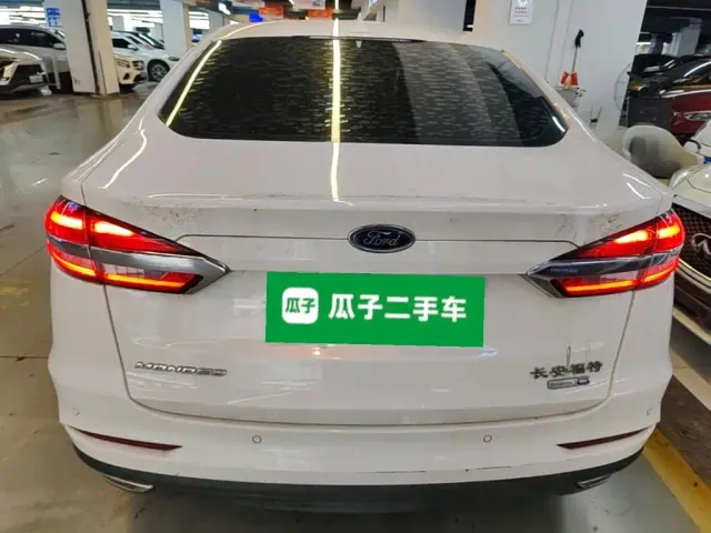 Ford Mondeo — Фото автомобиля 5
