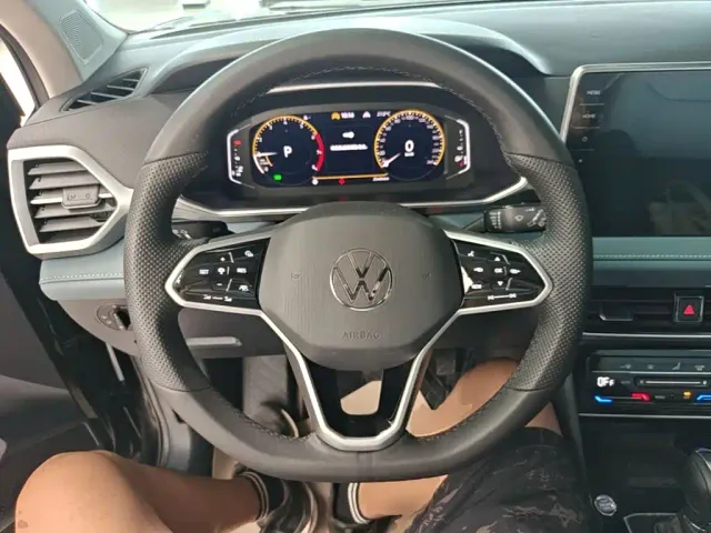 Volkswagen Tharu — Фото автомобиля 6