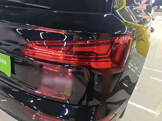 Audi Q5L — Фото автомобиля 7
