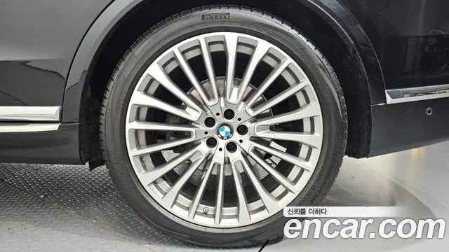 BMW X7 G07 — Фото автомобиля 6