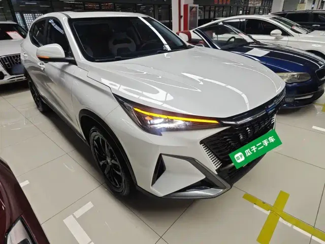 Changan X5 Plus — Фото автомобиля 3