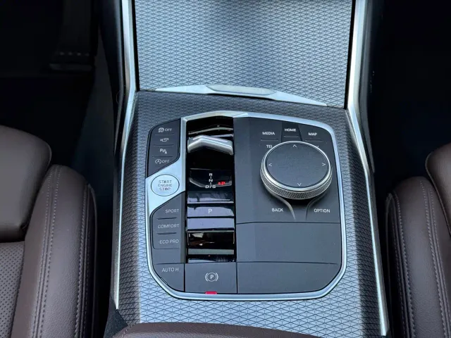 BMW 3 Series — Фото автомобиля 12