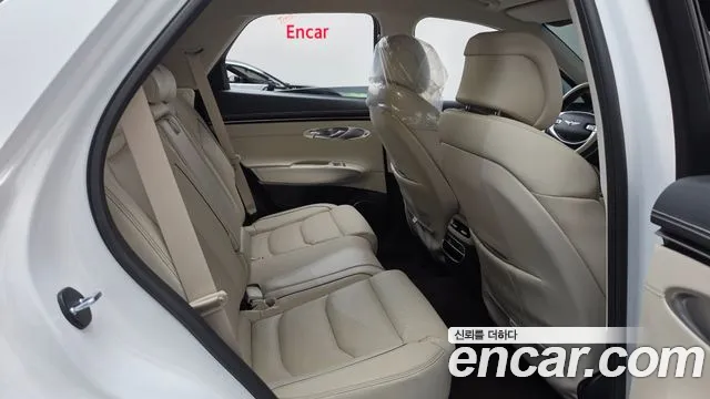Genesis GV70 — Фото автомобиля 17