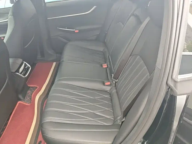 Changan Qiyuan A07 — Фото автомобиля 16