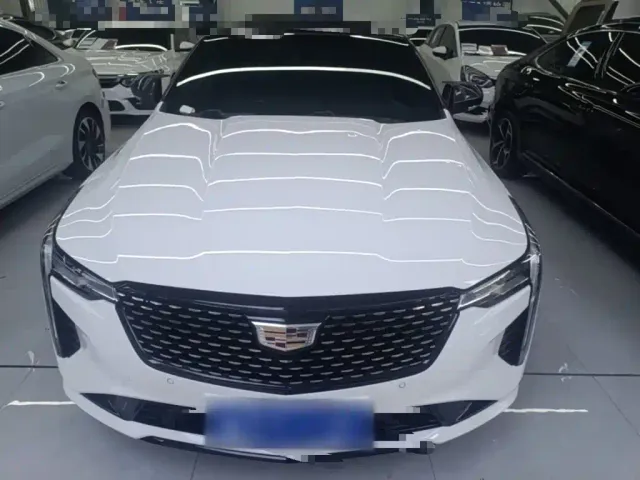Cadillac CT4 — Фото автомобиля 2