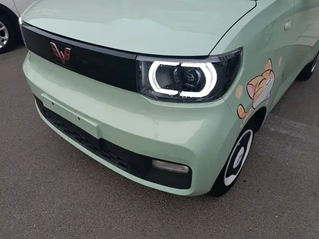 Wuling Hongguang Mini EV — Фото автомобиля 23