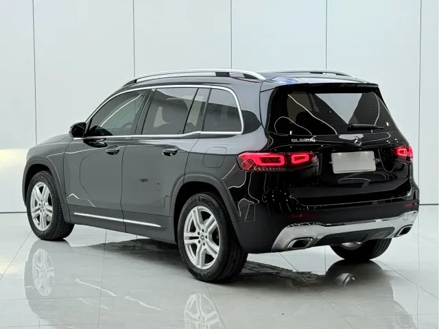 Mercedes-Benz GLB-Class — Фото автомобиля 13