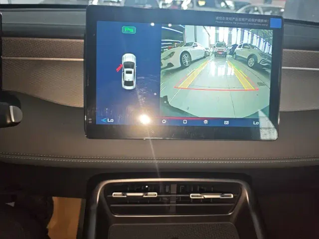 BYD Qin PLUS — Фото автомобиля 12