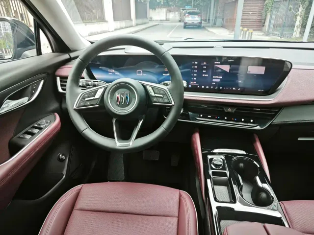 Buick Envision Plus — Фото автомобиля 20