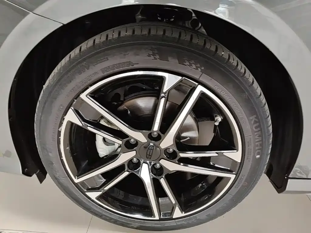 Geely Binrui 2024 Binrui COOL 1.5T DCT Soaring Dragon Edition — Фото автомобиля 22