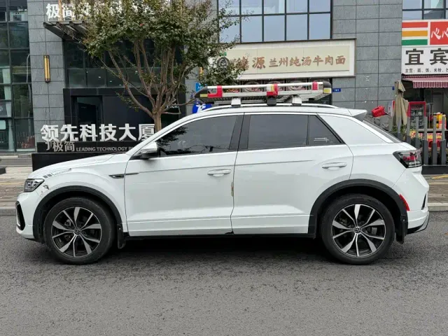 Volkswagen T-Roc — Фото автомобиля 3