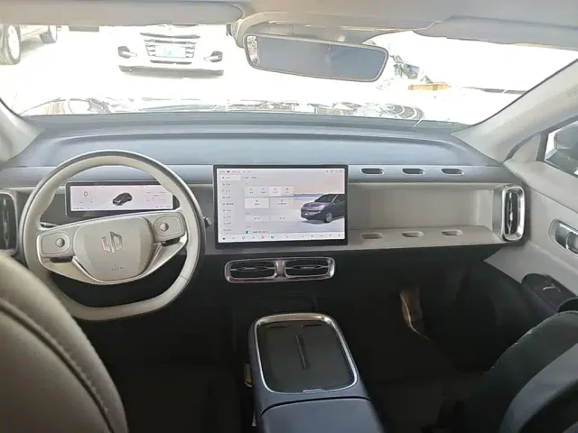 Leapmotor B10 — Фото автомобиля 9