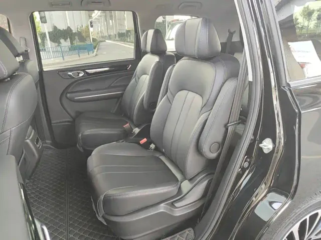 GAC Trumpchi M6 — Фото автомобиля 16