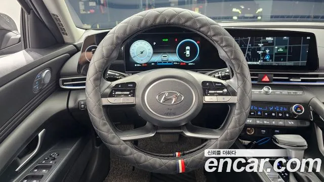 Hyundai Avante CN7 — Фото автомобиля 13