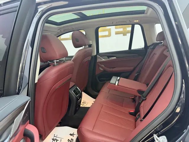 BMW X3 — Фото автомобиля 11