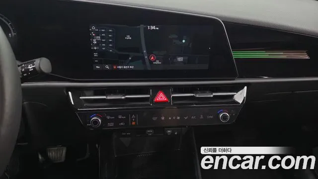 Kia Niro — Фото автомобиля 19