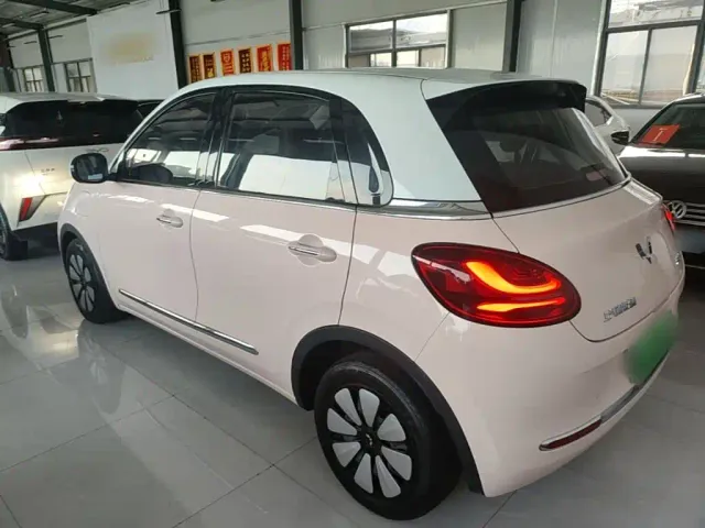 Wuling Bingo — Фото автомобиля 4