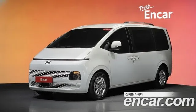 Фотография автомобиля — Hyundai Staria